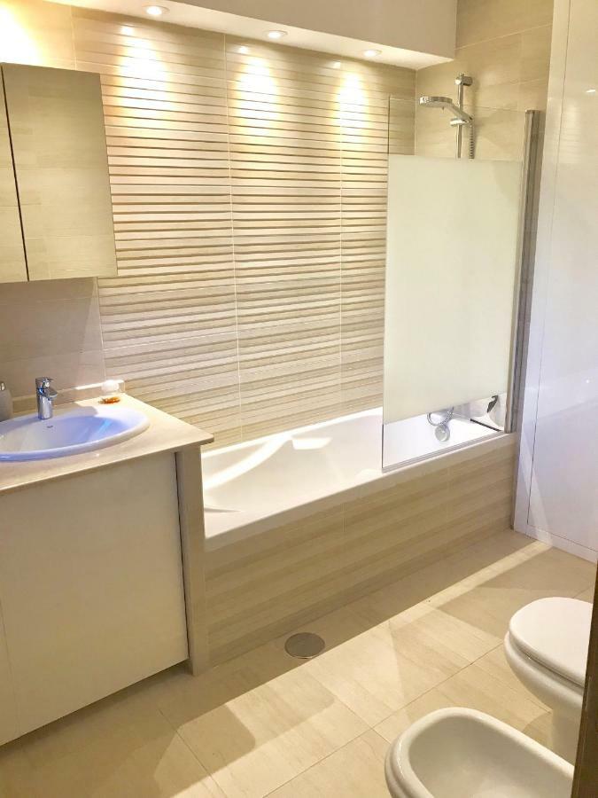 Lejlighed Beachside 2bed/2bath With Large Patio And Pool